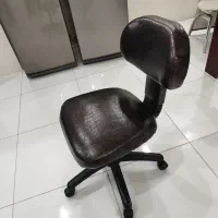 فروش صندلی اداری سالم و تمیز