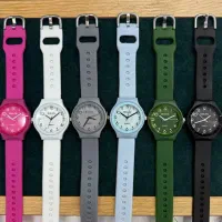 روز زن ساعت بگیر براش|ساعت|گلبهار, شهر جدید گلبهار|دیوار