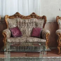 یک دست مبل سلطنتی ۷نفره همراه با کوسن ومیز عسلی|مبلمان خانگی و میز عسلی|کامیاران, |دیوار