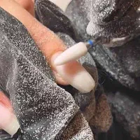 آموزش تخصصی کاشت ناخن