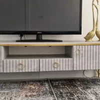 میزتلویزیون نونو بدون هیچ خط خش ومشکلی