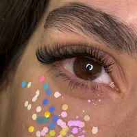 اکستنشن مژه با تخفیف روز دختر