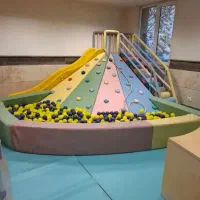 مربی خانه بازی