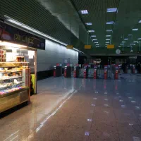 اجاره غرفه در مترو شهیدمحلاتی و صیاد شیرازی (خط3)|اجارهٔ مغازه و غرفه|تهران, مینی‌سیتی (شهرک نفت)|دیوار