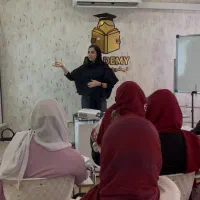 دوره آموزشی اردیبهشت پاکسازی پوست و فیشال واستخدام