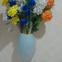 گل همراه گلدان