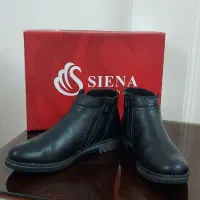 نیم بوت چرم سایز۴۱ برندSIENA