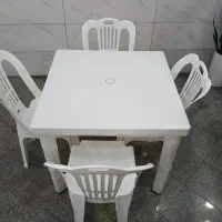 میز و صندلی پلاستیکی