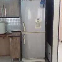 یک یخچال ویک بخاری
