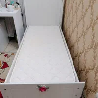 تخت خواب یک نفره ساحل چوب|تخت و سرویس خواب|تهران, هفت چنار|دیوار