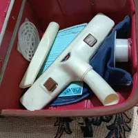 جاروبرقی قدیمی سال ساخت 1372|جاروبرقی، جارو شارژی، بخارشو|نهبندان, |دیوار