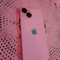 ایفون ۱۳ سفید