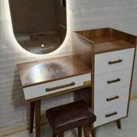 میز آرایش|تخت و سرویس خواب|شیراز, فخرآباد (دروازه کازرون)|دیوار