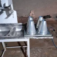 مرغ پر کنی و تکه کردن مرغ|فروشگاه و مغازه|نیمروز, |دیوار