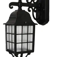 چراغ محوطه حیاطی فلز و المینیوم و پلاستیک