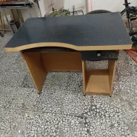 یک عدد میز سالم