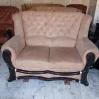 مبل راحتی ۹نفره همراه با۴عددمیز جلو|مبلمان خانگی و میز عسلی|کاشان, پشت شهربانی|دیوار