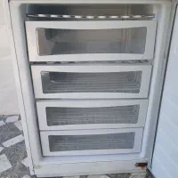 یخچال پایین فریزر فروزان|یخچال و فریزر|گلوگاه بابل (گلیا), |دیوار