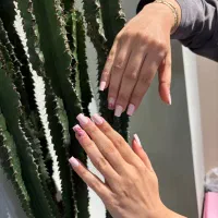 ترمیم ناخن رایگان