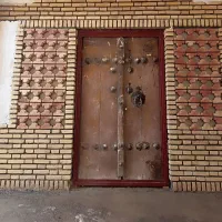 استا بنادر تفت ده زمین از شما کار از ما