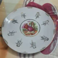 چند عدد بشقاب سایز بزرگ و کوچک دیوارکوب قدیمی