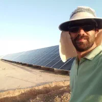 پنل خورشیدی / انرژی خورشیدی/ تامین برق