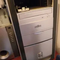 کامپیوتر(مانیتو، کیس،بند)|رایانه رومیزی|زنجان, |دیوار