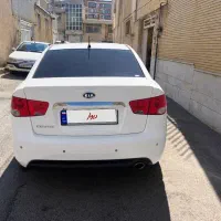 سراتو ۲۰۱۱ بدون رنگ