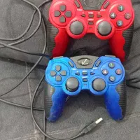 دسته بازی کامپیوتر دوتایی