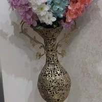 گلدان برنز همراه با 12 شاخه گل