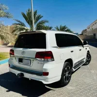 تویوتا لندکروز VXR گذر موقت ارس