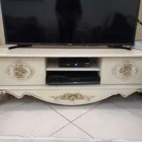 میز تلویزیون در حد نو