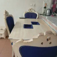 پرده و میز ناهار خوری