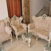 مبل ۷ نفره تمام چوب تمیز و درحدنو با میز و عسلی