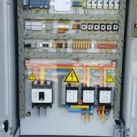 تابلو برق صنعتی و سیم پیچی
