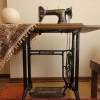 چرخ خیاطی و میز kohlerالمانی سالم