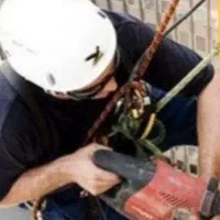 نصب پیچ ورولپلاک