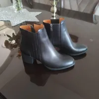 کفش چرم زنانه