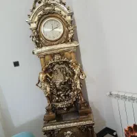 ساعت ایستاده شیک و سالم