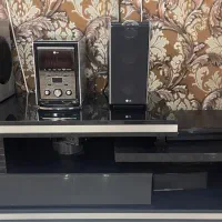 میز تلویزیون چوب برند ترک و شیشه قابل تغییرسایز|میز تلویزیون|مشهد, صیاد شیرازی|دیوار