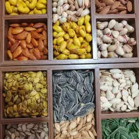 پخش عمده خشکبار تازه و درجه یک به فروشگاه‌ها