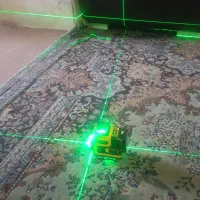 تراز لیزری چهار نور سبز