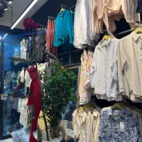 فروشنده پوشاک