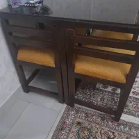 میز ناهار خوری کم جا مربع کاملا نو