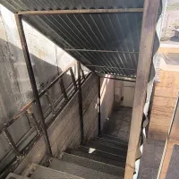 راه پله شمشیری فلزی