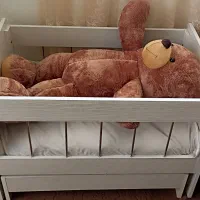 تخت لندویی کنار تخت مادر