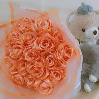 گل روبانی و گل های لیلیوم