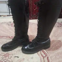 پوتین زمستانی|کیف، کفش، کمربند|آستانه اشرفیه, |دیوار