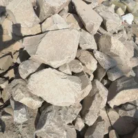 فروش سنگ لاشه قرمز مالون و پیمانکاری سنگ چینی