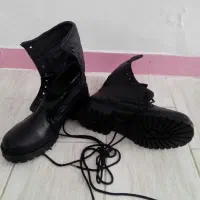 دو پوتین سربازی بهمن سایز 41 و یک 42|کیف، کفش، کمربند|شیراز, نیستان|دیوار